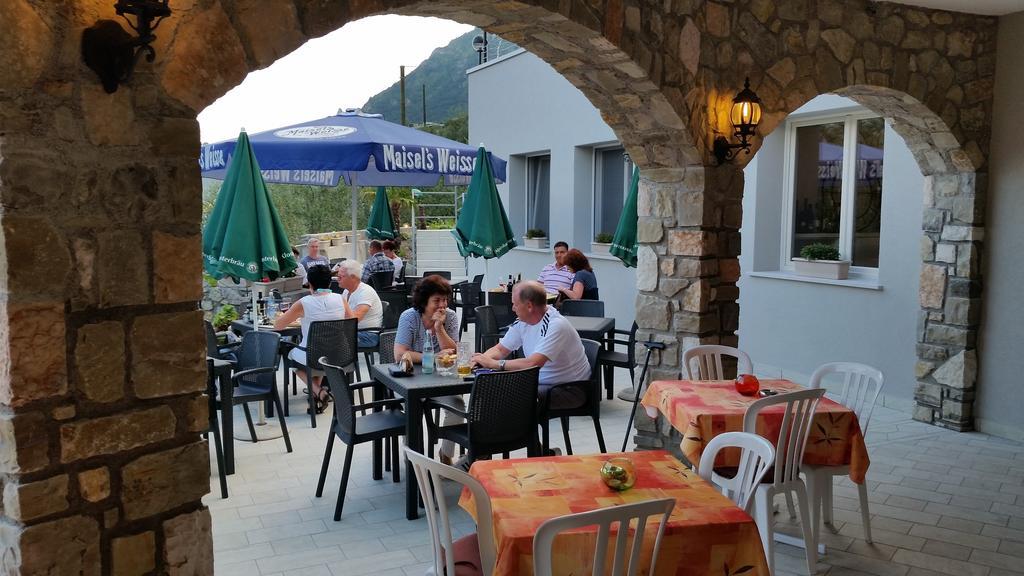 Hotel Augusta Garni Limone sul Garda Eksteriør bilde