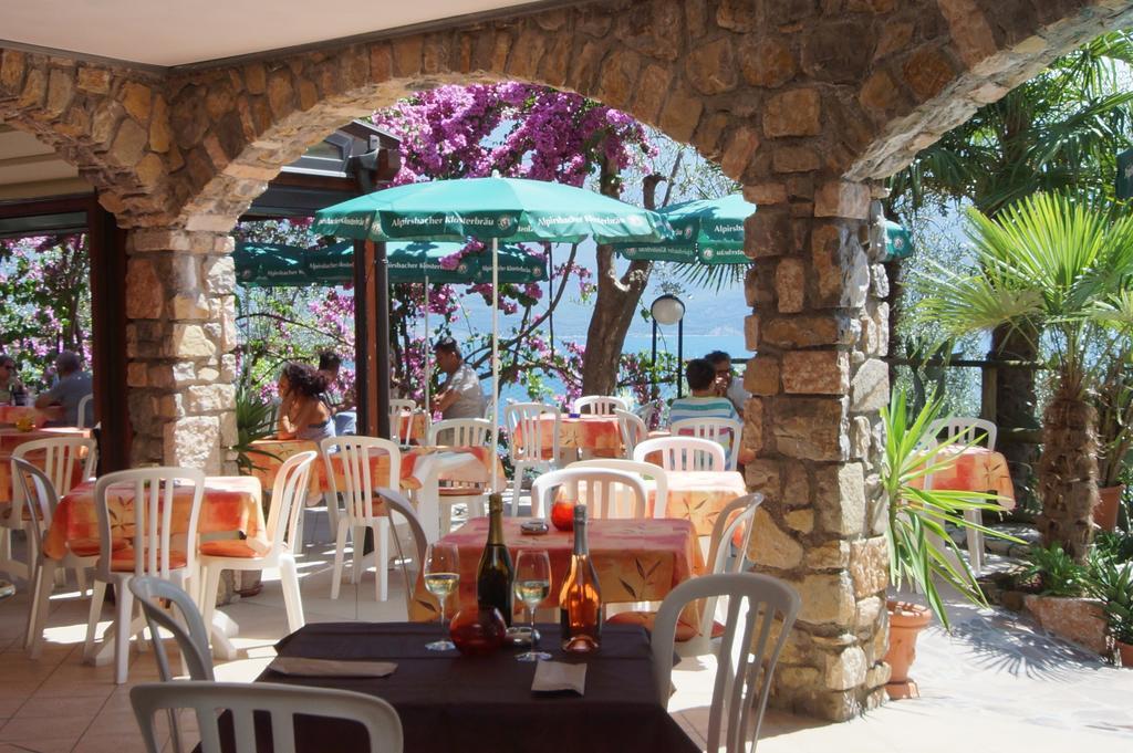 Hotel Augusta Garni Limone sul Garda Eksteriør bilde