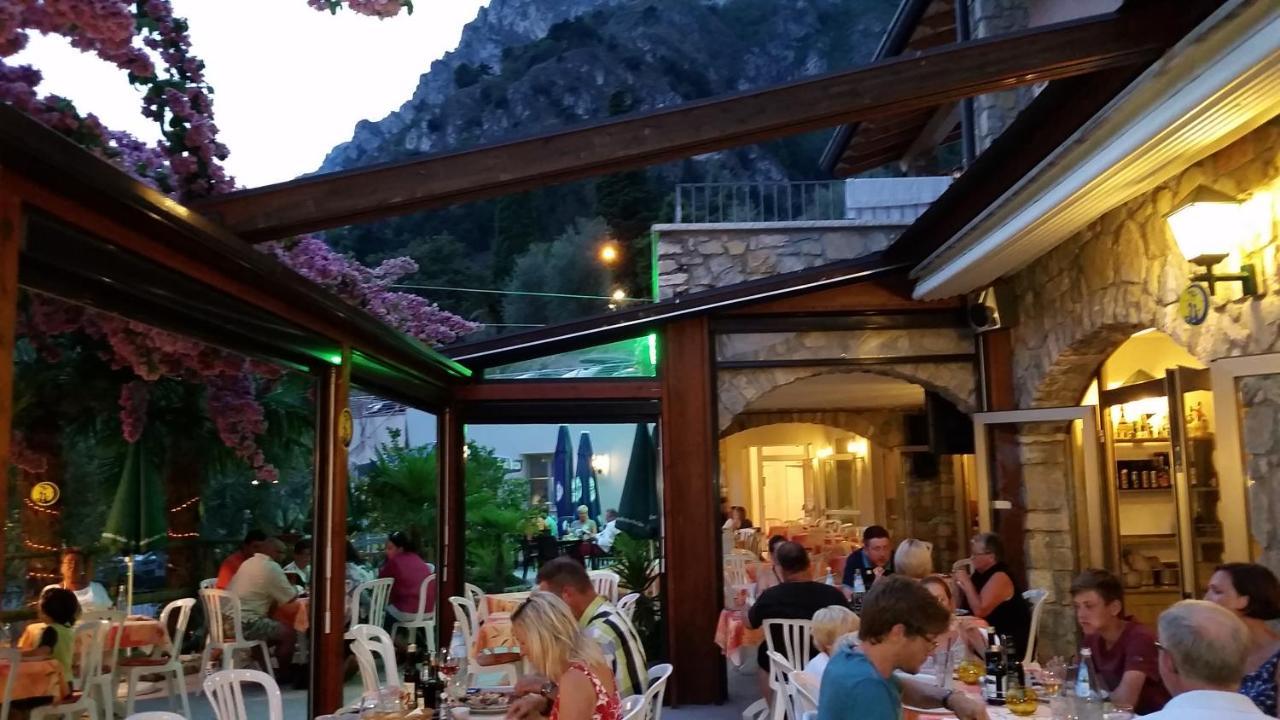 Hotel Augusta Garni Limone sul Garda Eksteriør bilde